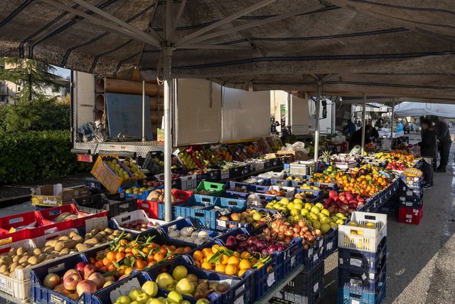 Mercato settimanale